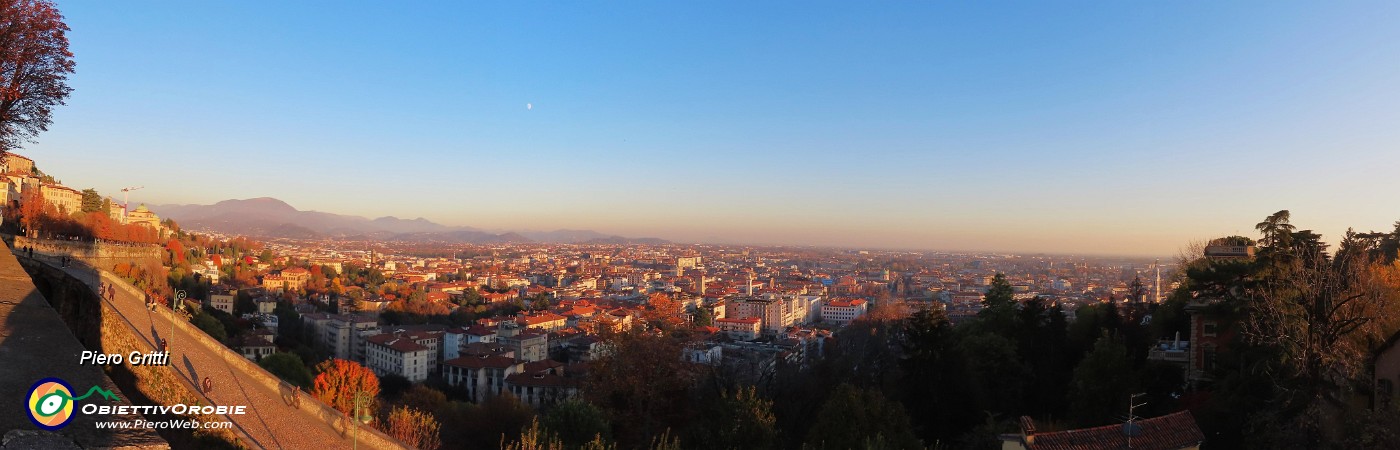 62 Splendido tramonto dal Viale delle mura.jpg